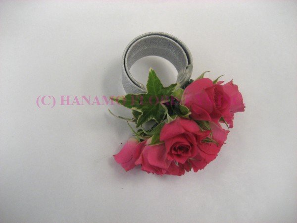 CORS017 Spray Rose Wrist Corsage